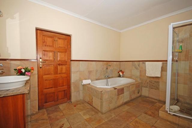 Hoopoe Haven Guest House Chartwell Εξωτερικό φωτογραφία