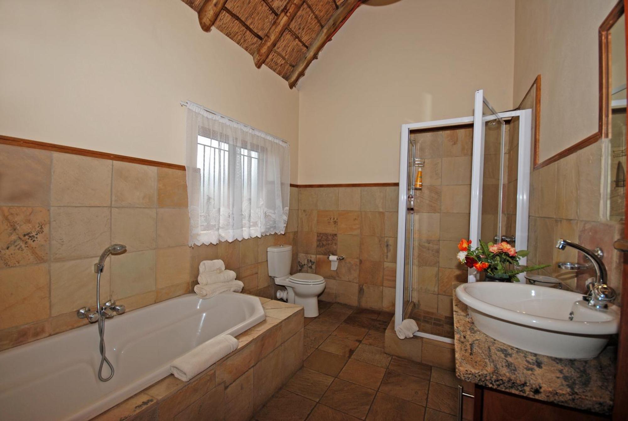 Hoopoe Haven Guest House Chartwell Εξωτερικό φωτογραφία