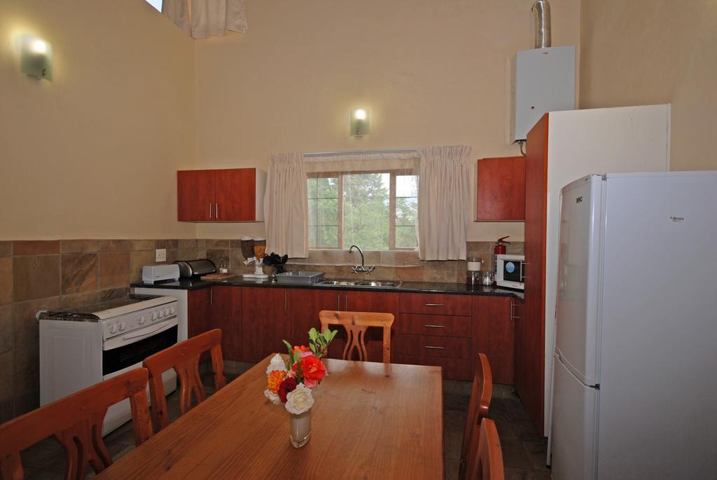 Hoopoe Haven Guest House Chartwell Εξωτερικό φωτογραφία